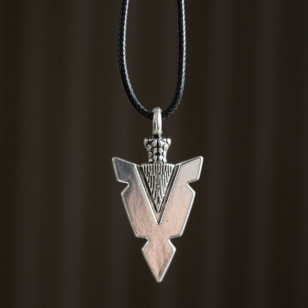 Hálsmen, Arrowhead Of Strength