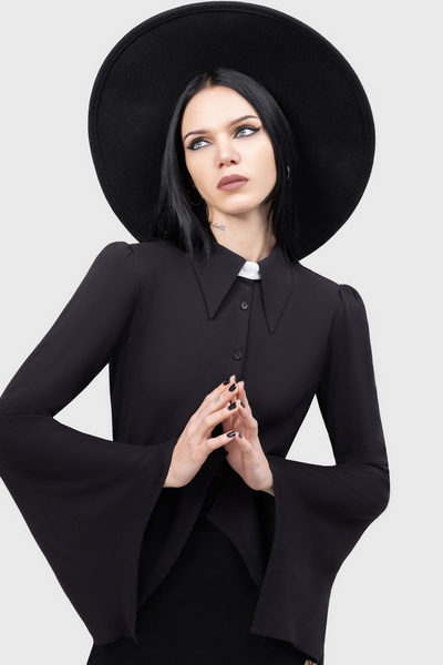 Cursed Pray Skyrta