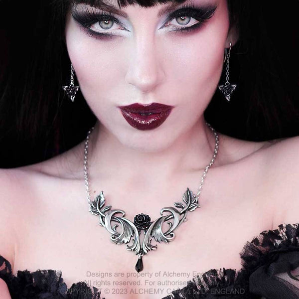 Black Rose Eyrnalokkar