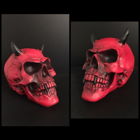 Crimson Demon Hauskúpa.